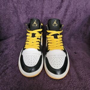 Jordans 1